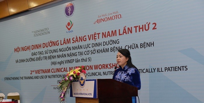Bà Nguyễn Thị Kim Tiến - Bộ Trưởng Bộ Y Tế phát biểu tại Hội nghị.