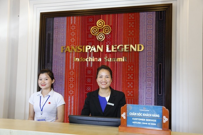 Nụ cười xin chào tại Khu du lịch Sun World Fansipan Legend (Lào Cai).