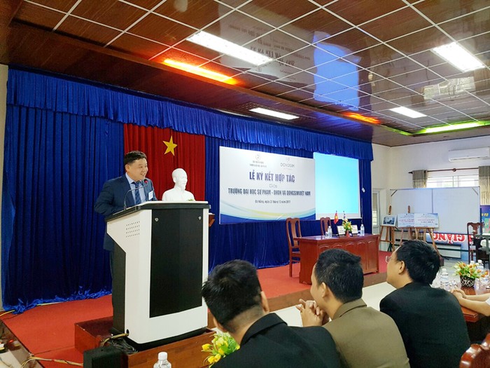 Ông Lee Sung Gun-Tổng Giám đốc Dongsim Việt Nam phát biểu tại buổi lễ.