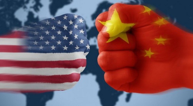 Cuộc cạnh tranh vị trí siêu cường số một thế giới giữa Trung Quốc và Hoa Kỳ đang ngày càng quyết liệt (Ảnh: AP).