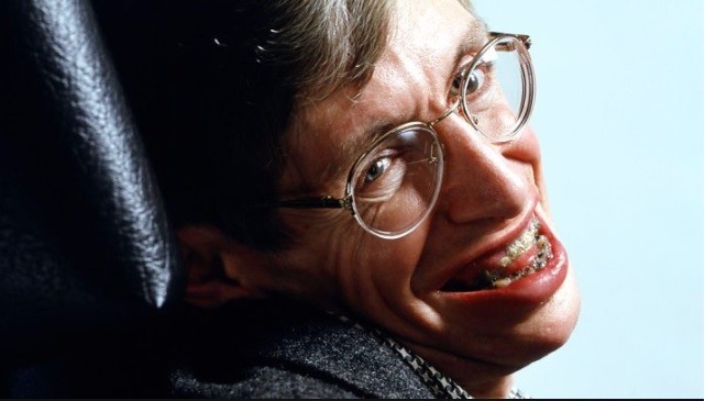 Stephen Hawking đã qua đời ở tuổi 76.