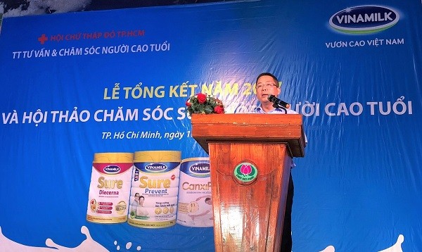 Anh Nguyễn Ngọc Thành - Giám đốc kinh doanh Hồ Chí Minh của Vinamilk phát biểu tại hội thảo.