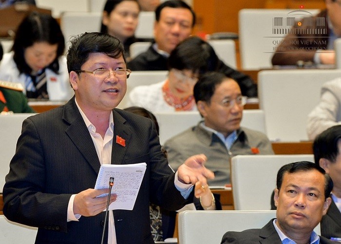 Ông Tạ Văn Hạ, Ủy viên Thường trực Ủy ban Văn hóa Giáo dục, Thanh niên, Thiếu niên và Nhi đồng của Quốc hội.