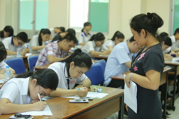 Các em thí sinh tham dự kì thi trung học phổ thông quốc gia (Ảnh minh họa: vtv.vn).