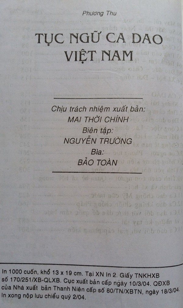Bìa sau cuốn sách Ca dao tục ngữ Việt Nam (Ảnh: tác giả cung cấp).