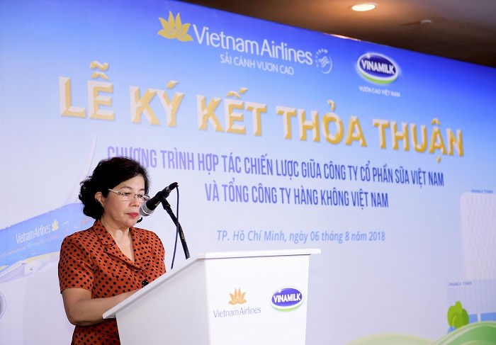 Bà Mai Kiều Liên – Thành viên Hội đồng quản trị, Tổng Giám đốc Vinamilk phát biểu tại buổi lễ ký kết (Ảnh: Lý Võ Phú Hưng).