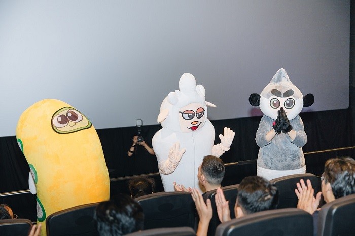 Mascot dễ thương của các nhân vật trong phim bất ngờ xuất hiện sau buổi công chiếu khiến khán giả vô cùng phấn khích.