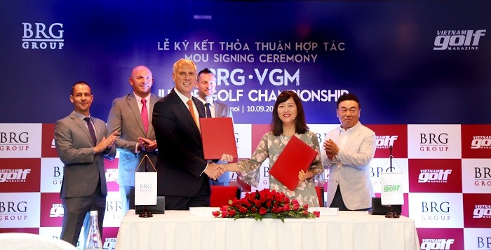 Lễ ký kết thỏa thuận hợp tác đồng tổ chức BRG-VGM Junior Golf Championship.