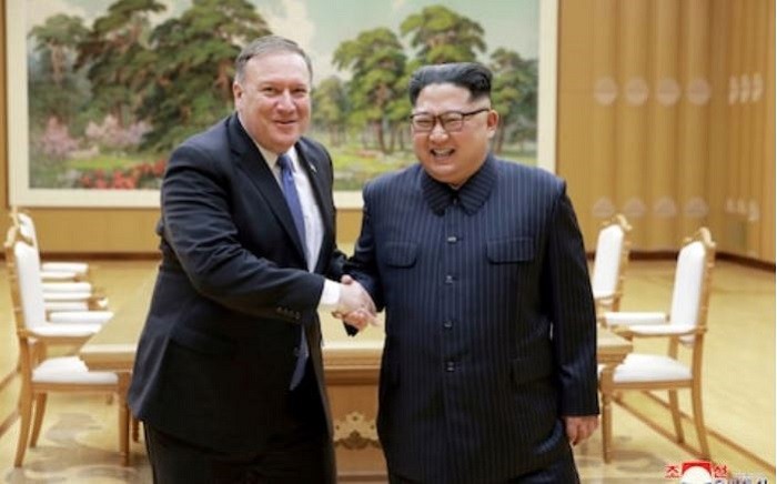 Chủ tịch Kim Jong Un tiếp Ngoại trưởng Mỹ, Mike Pompeo nhân chuyến thăm Triều Tiên vào tháng 7/2018 (Ảnh: KCNA).