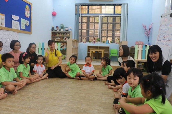 Hoạt động giao lưu với trẻ em tại Trung Tâm Bảo Trợ xã hội 3 giúp các bạn học sinh Ban Mai hiểu hơn về những khó khăn bất hạnh của các bé nơi đây.