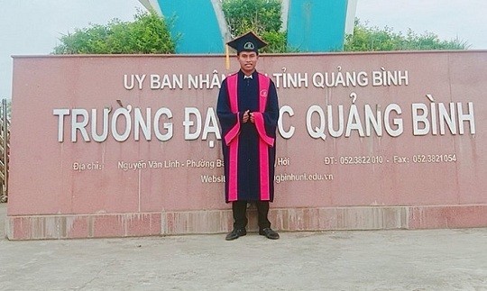 Đinh Đường đã tốt nghiệp đại học.