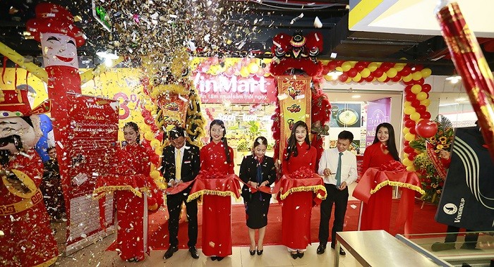 VinMart đồng loạt khai trương 23 siêu thị mới trên địa bàn Hà Nội trong sáng 10/11.