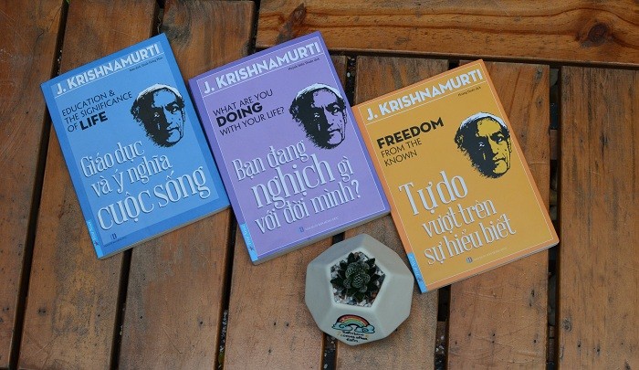 Những cuốn sách của Krishnamurti.