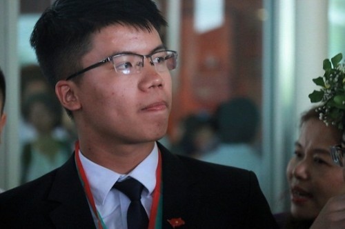 Nguyễn Ngọc Long giành huy chương Vàng Olympic Vật lý Quốc tế 2018.