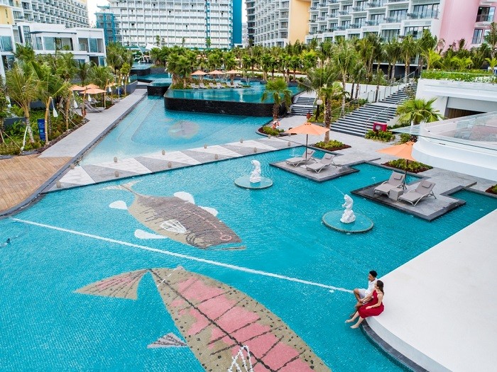 Khách sạn căn hộ nghỉ dưỡng Premier Residences Phu Quoc Emerald Bay.