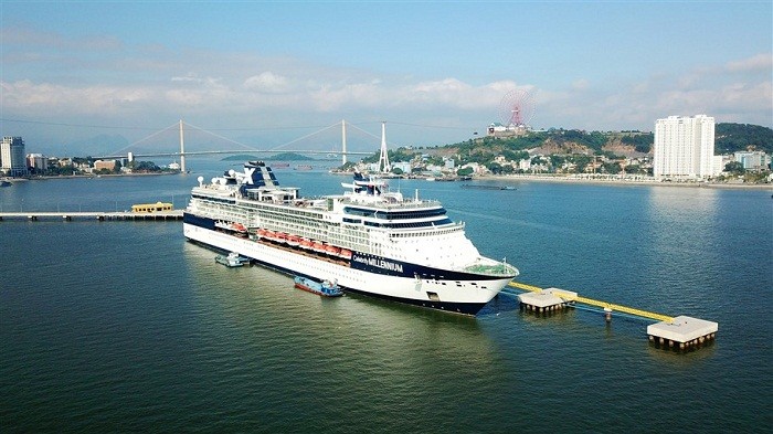Tàu Celebrity Millennium thuộc hãng tàu biển Royal Caribbean Cruise Lines.