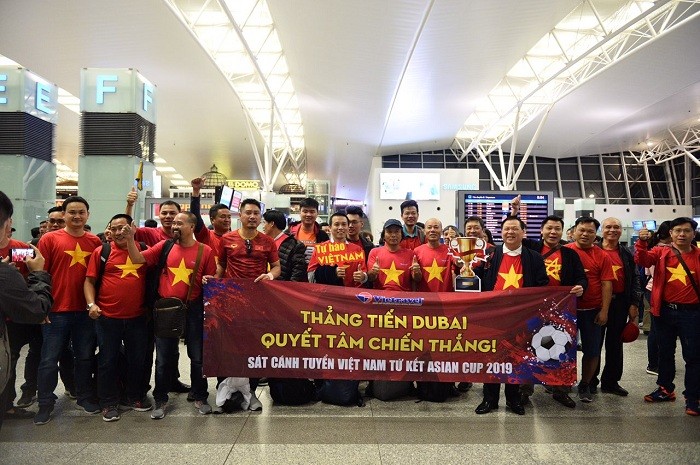 Vietravel tổ chức bay thẳng sang UAE cổ vũ đội tuyển Việt Nam.