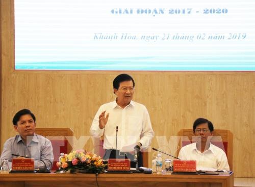 Phó Thủ tướng Trịnh Đình Dũng chủ trì Hội nghị triển khai công tác giải phóng mặt bằng cao tốc Bắc-Nam (Ảnh minh họa: TTXVN).