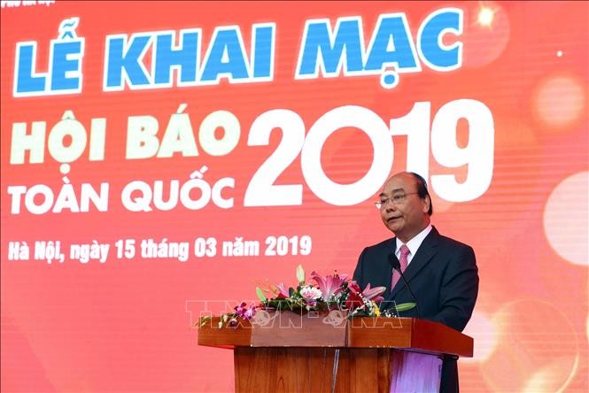 Thủ tướng Nguyễn Xuân Phúc phát biểu tại Lễ khai mạc Hội báo toàn quốc năm 2019. Ảnh: Thống Nhất/TTXVN