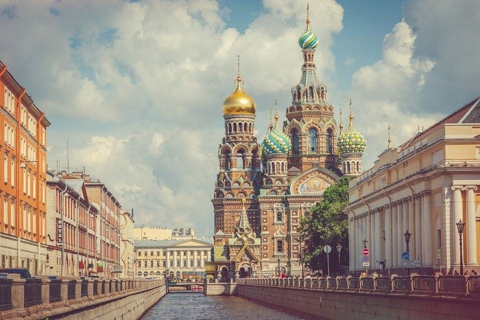 Thành phố nên thơ Saint Petersburg, Nga.