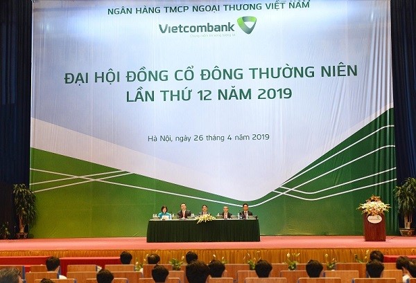Đoàn Chủ tọa điều hành Đại hội đồng cổ đông thường niên lần thứ 12 của Vietcombank.