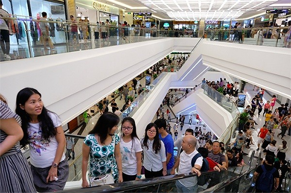 Trung tâm thương mại Vincom Center Landmark 81 là địa điểm mua sắm, vui chơi giải trí được ưa chuộng nhất tại thành phố Hồ Chí Minh.