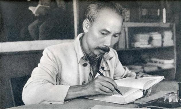 Chủ tịch Hồ Chí Minh.