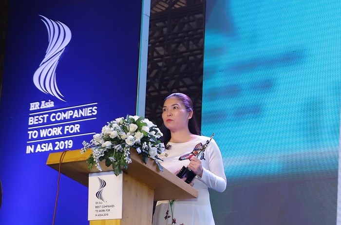Bà Trần Thị Mỹ Hạnh - Phó Tổng giám đốc Tập đoàn Sun Group phát biểu tại Lễ trao giải.