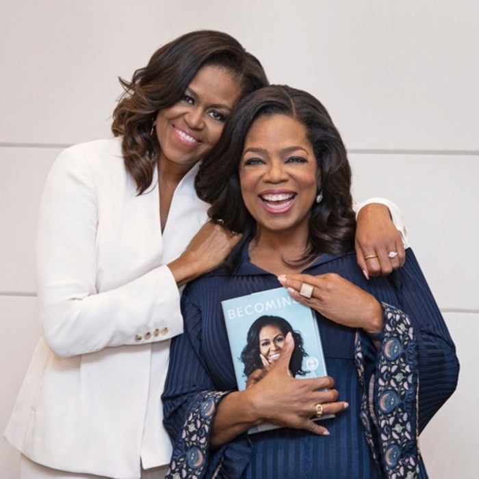 Đệ nhất Phu nhân Hoa Kỳ Michelle Obama cùng nữ hoàng truyền thông Oprah Winfrey.