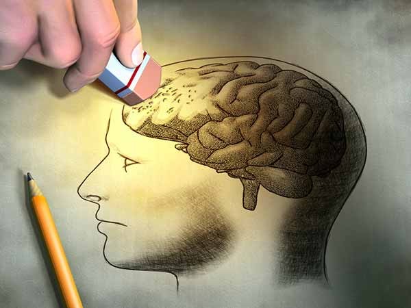 Có một vài lý do liên quan đến việc bạn bị mất trí nhớ, ngoài một số căn bệnh phổ biến như bệnh Alzheimer (Ảnh: theo boldsky).