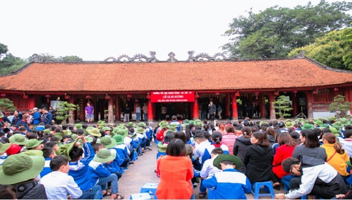Học sinh và thầy cô Trường tiểu học Quang Trung (Hải Phòng) về Hà Nội báo công dâng Bác trong Đại hội cháu ngoan Bác Hồ năm học 2018 - 2019 (Ảnh: TB).