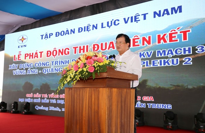 Ông Trịnh Đình Dũng - Ủy viên Trung ương Đảng, Phó Thủ tưởng Chính phủ Nước Xã hội chủ nghĩa Việt Nam lên phát biểu ý kiến chỉ đạo.