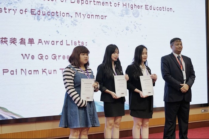 Sinh viên Việt Nam giành giải cao nhất tại IYCGM 2019 (Ảnh: Nhật Linh).