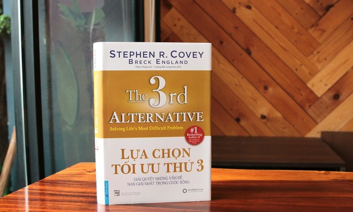 Cuốn sách &quot;Lựa chọn tối ưu thứ 3&quot;, Stephen R. Covey.