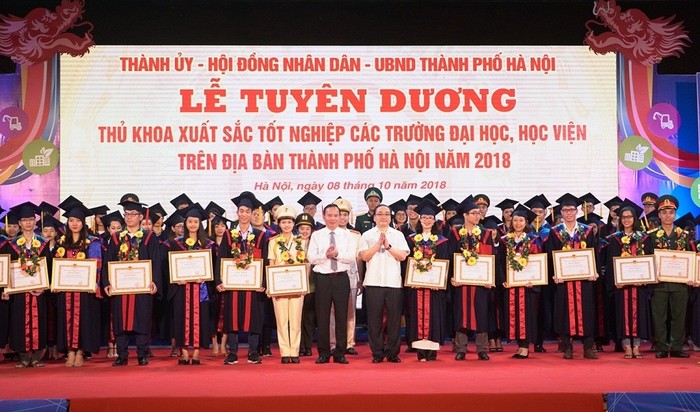 Năm 2019, thành phố Hà Nội sẽ tuyên dương 86 thủ khoa xuất sắc tốt nghiệp các trường đại học, học viện trên địa bàn Hà Nội (Ảnh minh họa: Nguyễn Cúc).