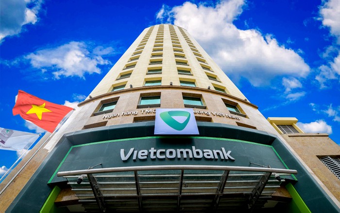 Vietcombank giảm đồng loạt lãi suất cho vay nhằm hỗ trợ doanh nghiệp trong các tháng cuối năm.