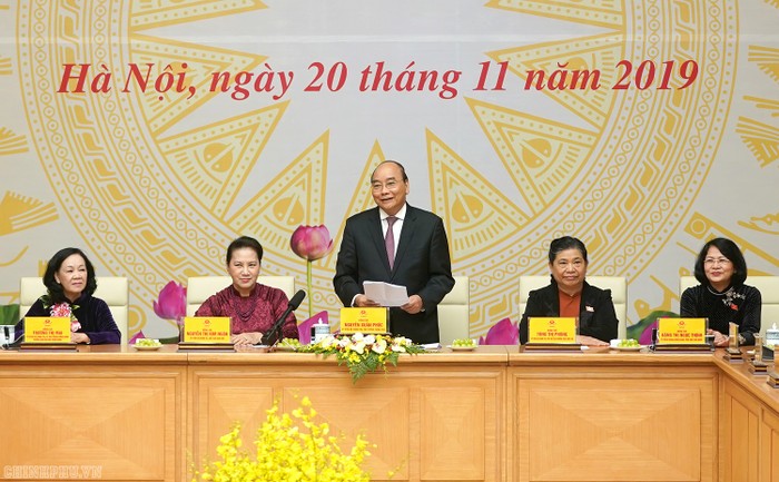 Thủ tướng Nguyễn Xuân Phúc phát biểu tại buổi gặp mặt. Ảnh: Thống Nhất/TTXVN.