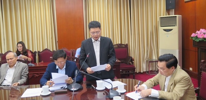 Tổng biên tập Tạp chí Tuyên giáo Lê Huy Nam phát biểu đề dẫn Tọa đàm.