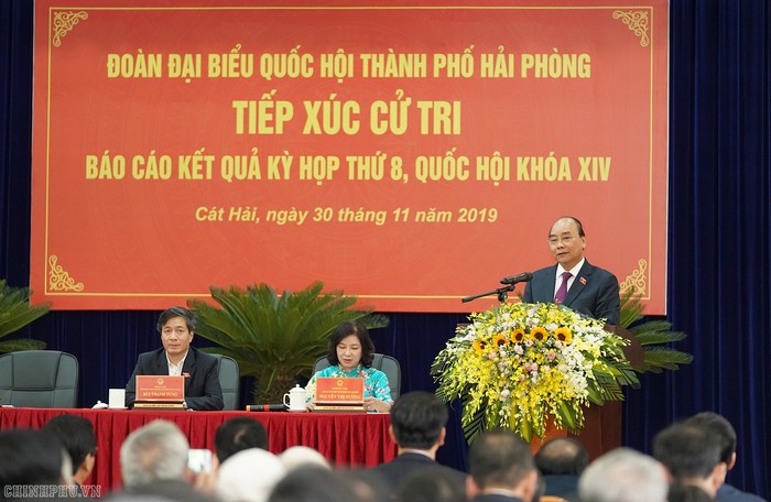 Thủ tướng Chính phủ tiếp xúc cử tri Hải Phòng.