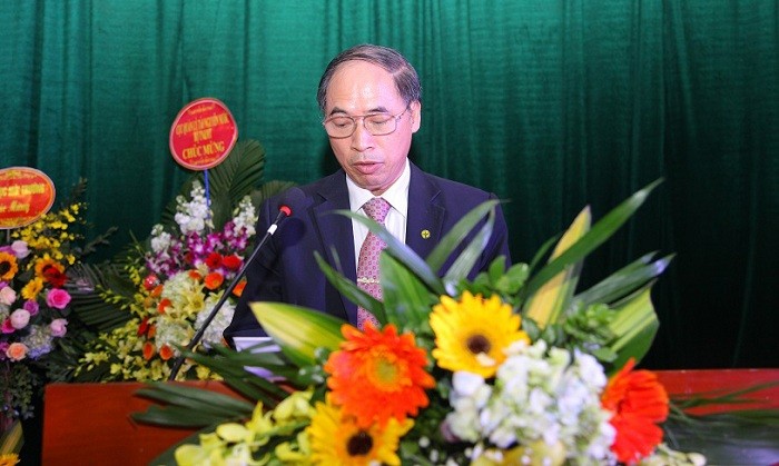 Ông Hoàng Cường Quốc – Chủ tịch Hội Nước sạch và Môi trường tỉnh Bắc Giang đọc tham luận với Đại hội.