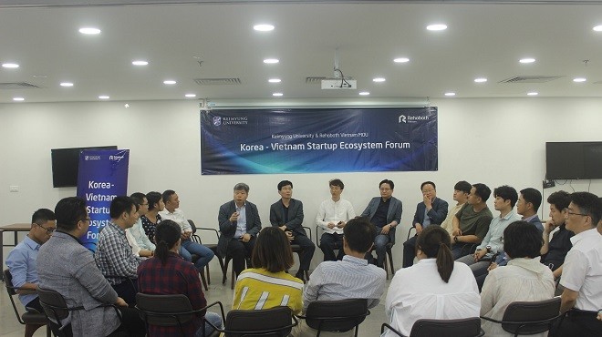 Chia sẻ giữa startup tại Rehoboth Việt Nam và các giáo sư Đại học Keimyung Hàn Quốc.