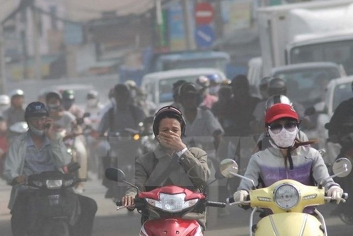 Ô nhiễm không khí đe dọa nghiêm trọng tới sức khỏe (Ảnh: TTXVN).