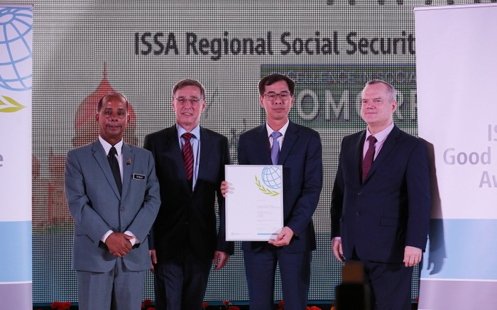 Bảo hiểm xã hội Việt Nam nhận Giải thưởng Thành tựu của Hiệp hội An sinh xã hội Thế giới.