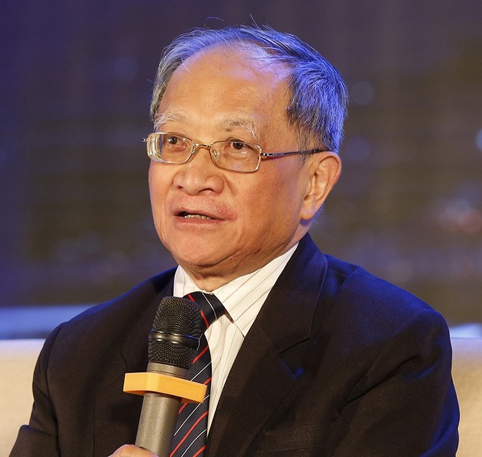 Tiến sĩ Lê Đăng Doanh - nguyên Viện trưởng Viện Nghiên cứu quản lý kinh tế Trung ương, Trọng tài viên của Trung tâm Trọng tài quốc tế Việt Nam (VIAC) - quyết nhanh, thực hiện nhanh, không nên để kéo dài, do dự.