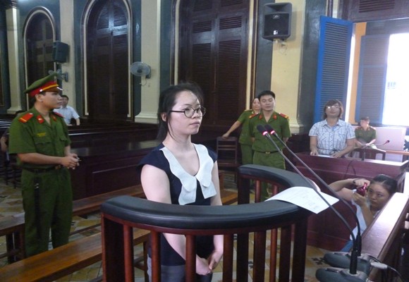 Bị cáo Zhou Bing Xue khai nhận tại tòa
