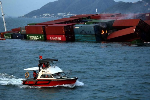 Nếu đến ngày 18/11/2013, mà chủ tàu chưa có phương án cứu hộ, Cảng vụ hàng hải Vũng Tàu sẽ cưỡng chế theo quy định