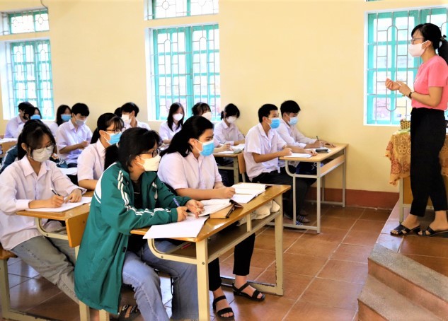 Học sinh Trường Trung học phổ thông Công nghiệp Việt Trì (nguồn ảnh: suckhoedoisong).