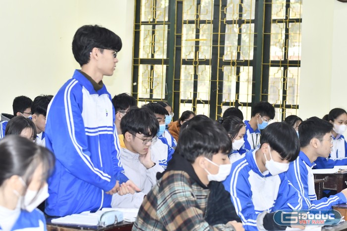 Học sinh Trường Trung học phổ thông Thuận Thành số 1 tỉnh Bắc Ninh (Ảnh: Ngọc Mai).