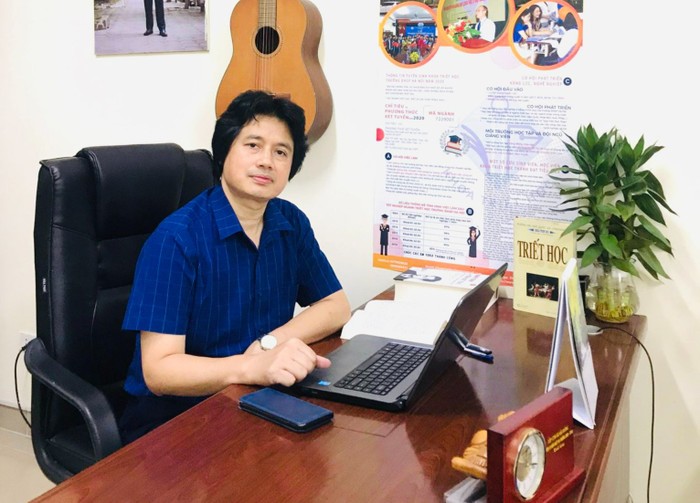 Tiến sĩ Nguyễn Duy Nhiên – Trưởng khoa Triết học – Trường Đại học Sư phạm Hà Nội. (Ảnh: NM).