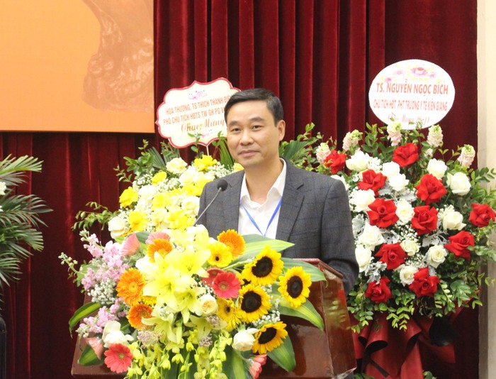 Phó Giáo sư, Tiến sĩ Nguyễn Hoàng Hải – Phó Giám đốc Đại học Quốc gia Hà Nội phát biểu tại Hội thảo.